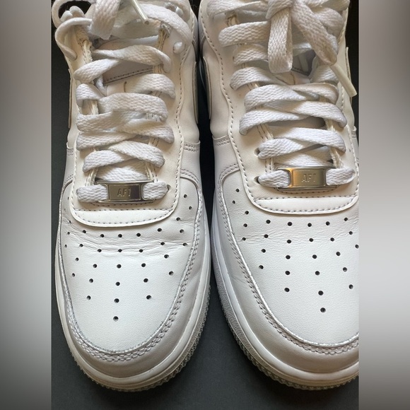 Nike White and Purple Sneakers - Picture 8 of 8